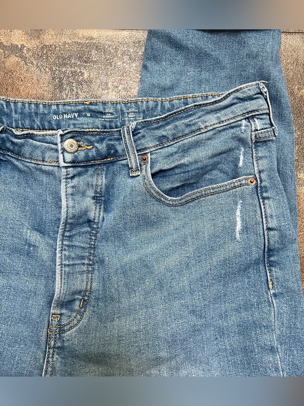 Lightly Distressed Blue Jeans 🫐 - Picture 2 of 9